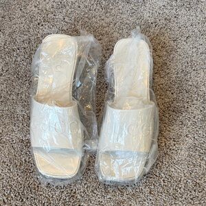 Gucci Ivory Slide Sandals
